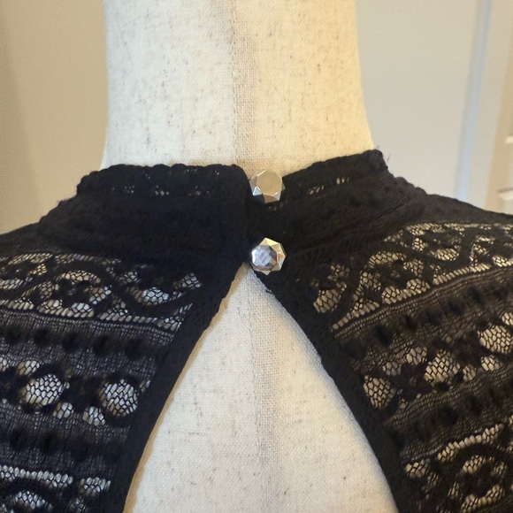 GUESS | Black Body con Dress with Lace Detail and Open Back Sz 10 - Picture 3 of 6